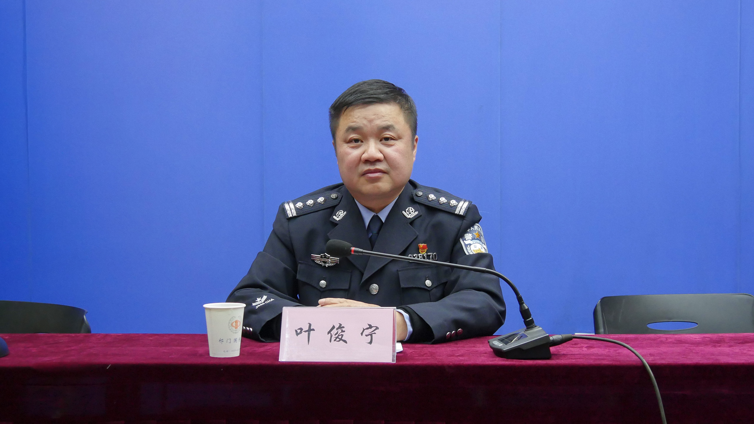 发布人:党委委员,副局长叶俊宁发布主题:祁门县公安系统"放管服"改革