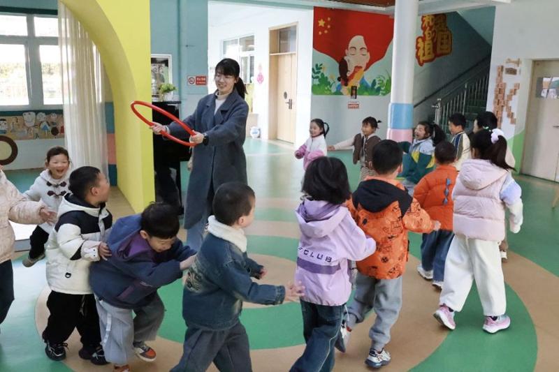 茶季早托解民忧 安心托幼护成长